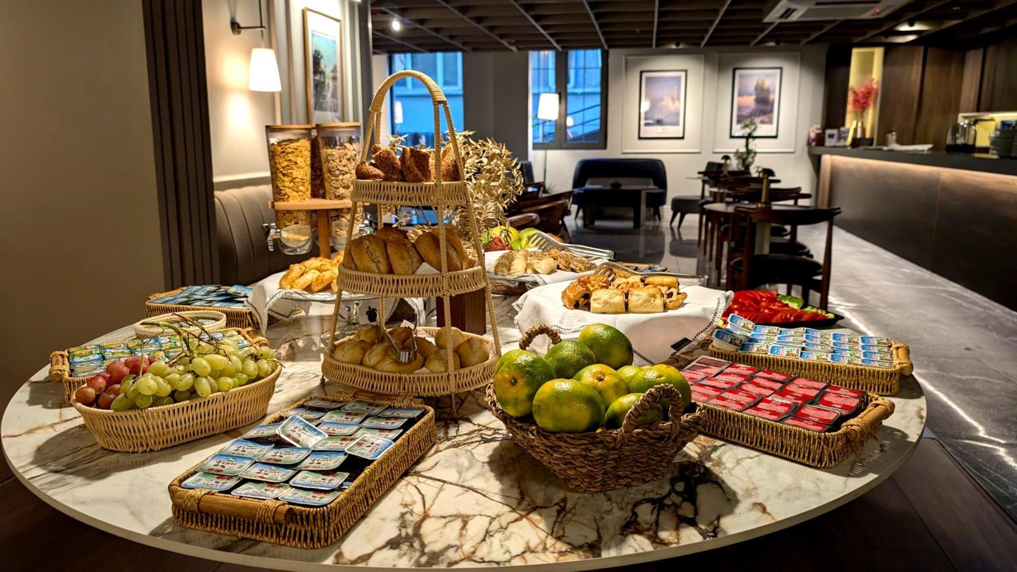 Hotel Noble Pangalti Provincia di Provincia di Istanbul Esterno foto