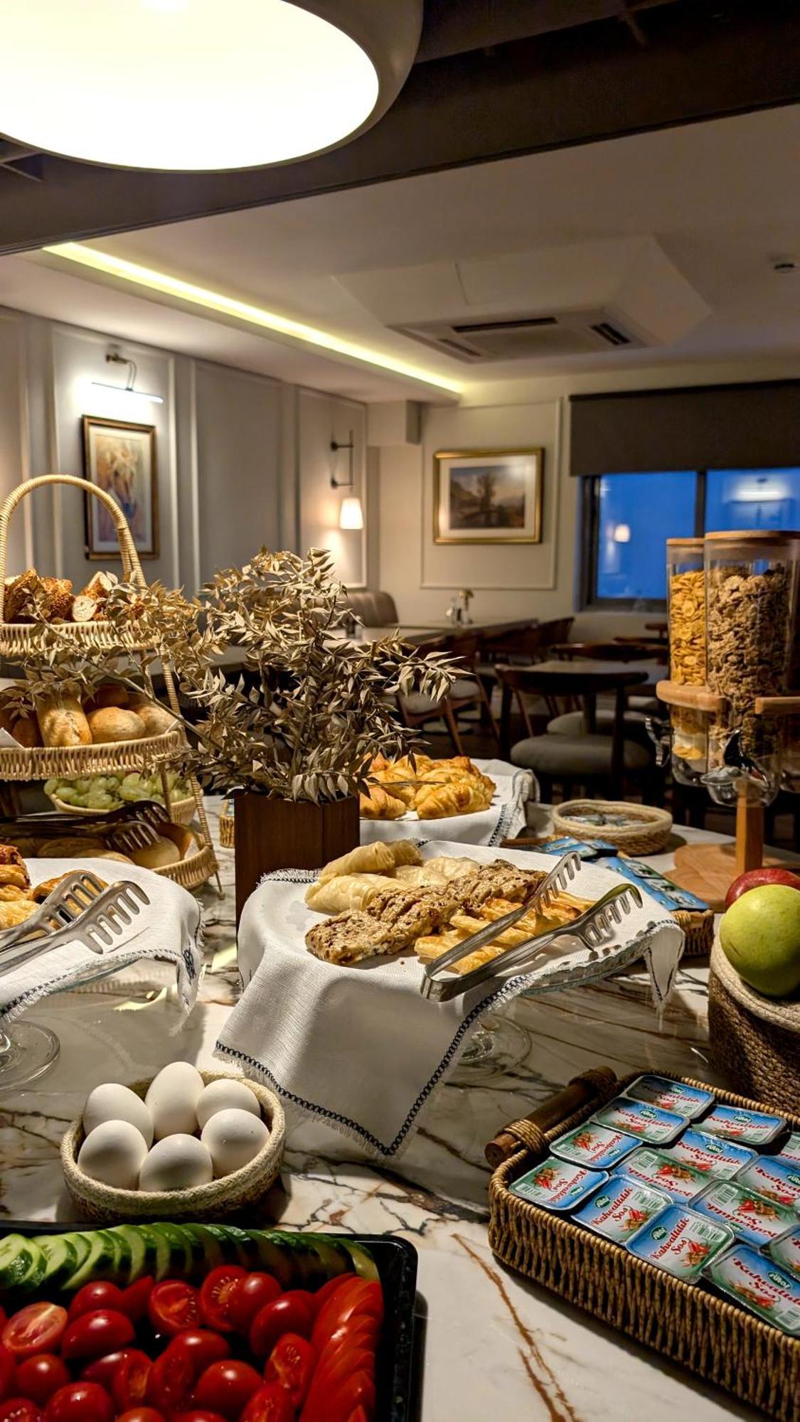 Hotel Noble Pangalti Provincia di Provincia di Istanbul Esterno foto